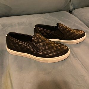 Steve Madden Ecentrcq Black Slip in Sneakers